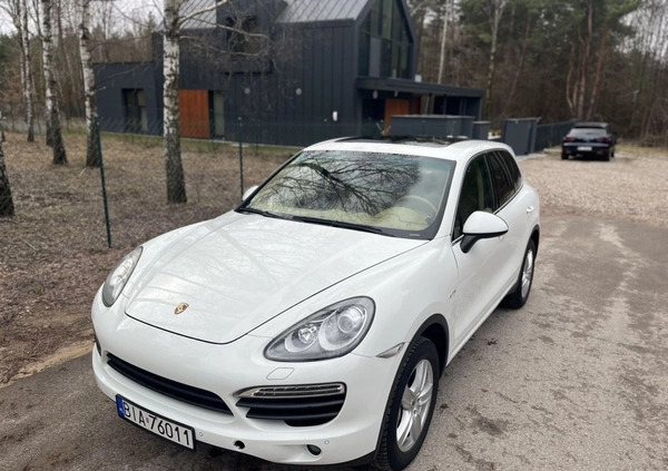 Porsche Cayenne cena 114000 przebieg: 162200, rok produkcji 2014 z Białystok małe 466